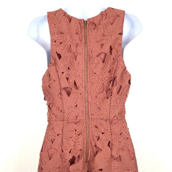 ASTR the Label Floral Lace Sleeveless Sheath Dress Pink Woodrose size Small - Picture 5 of 9